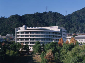 広島・安田女子大学9号館