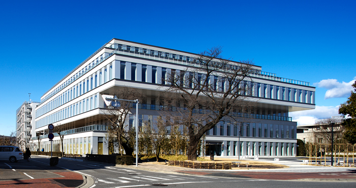 高崎市総合保健センター・高崎市立中央図書館