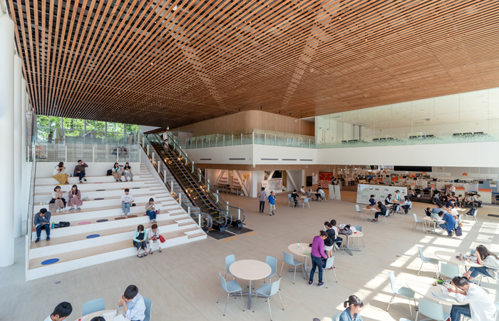 大宮区役所・大宮図書館