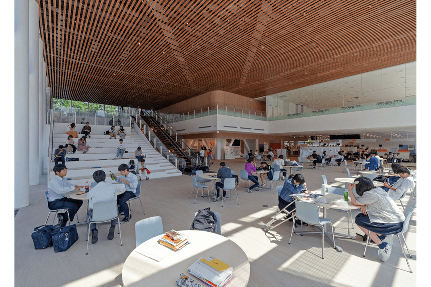 大宮区役所・大宮図書館